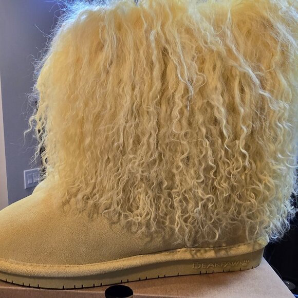 New Bearpaw Boo Boots Leather Suede Long Fur Sheepskin Women's Yellow Size 9 NEW - Picture 1 of 13